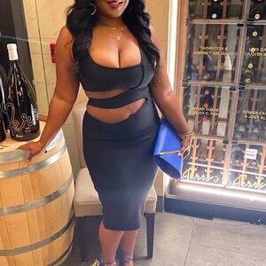 Elegant Black Cut-Out Body Con Dress
